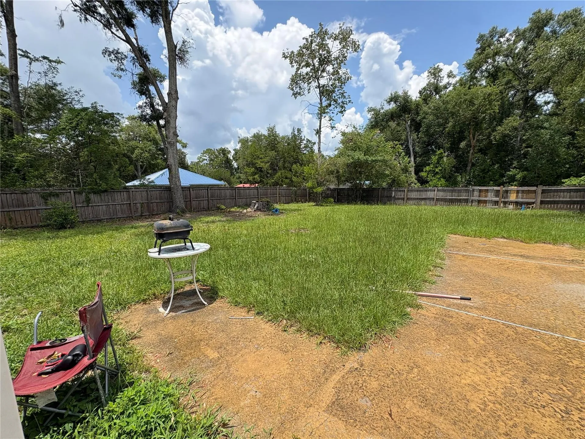 507 Governor Avenue NE Branford FL 32008