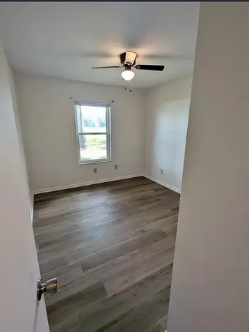 507 Governor Avenue NE Branford FL 32008