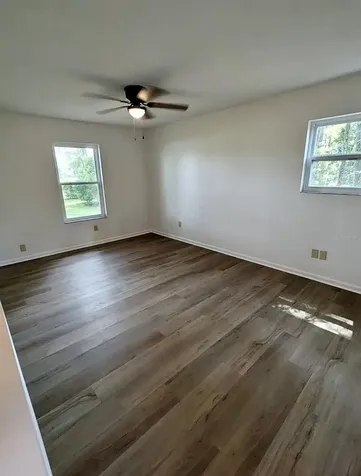 507 Governor Avenue NE Branford FL 32008