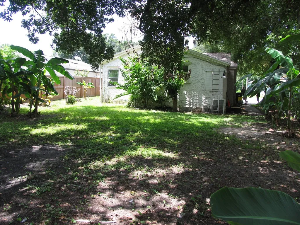 323 Dover Street Orlando FL 32811