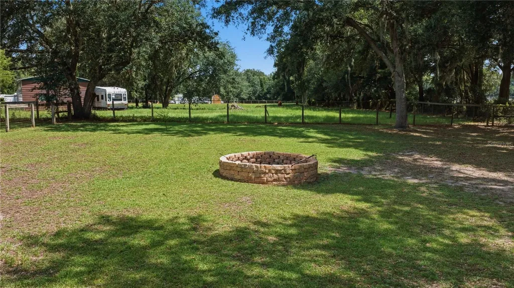 1969 SE 155th Street Summerfield FL 34491