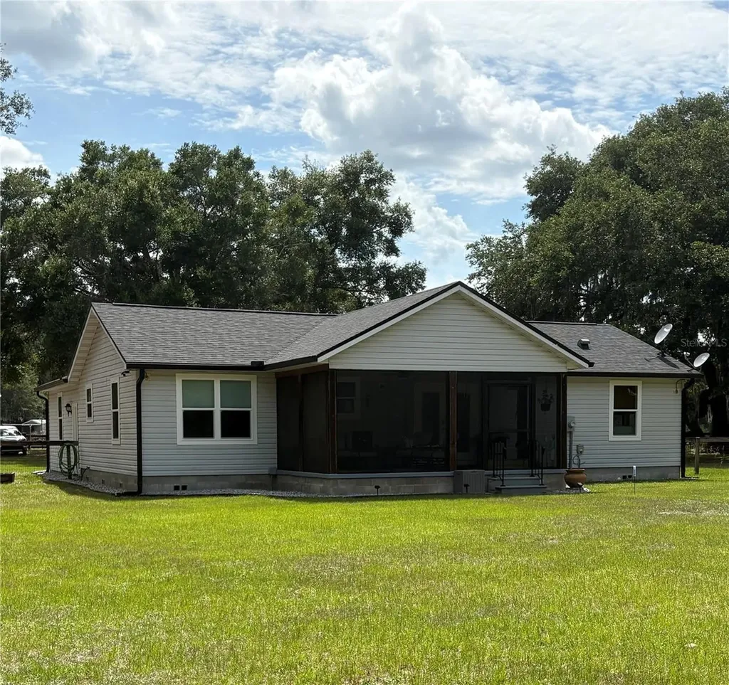 1969 SE 155th Street Summerfield FL 34491