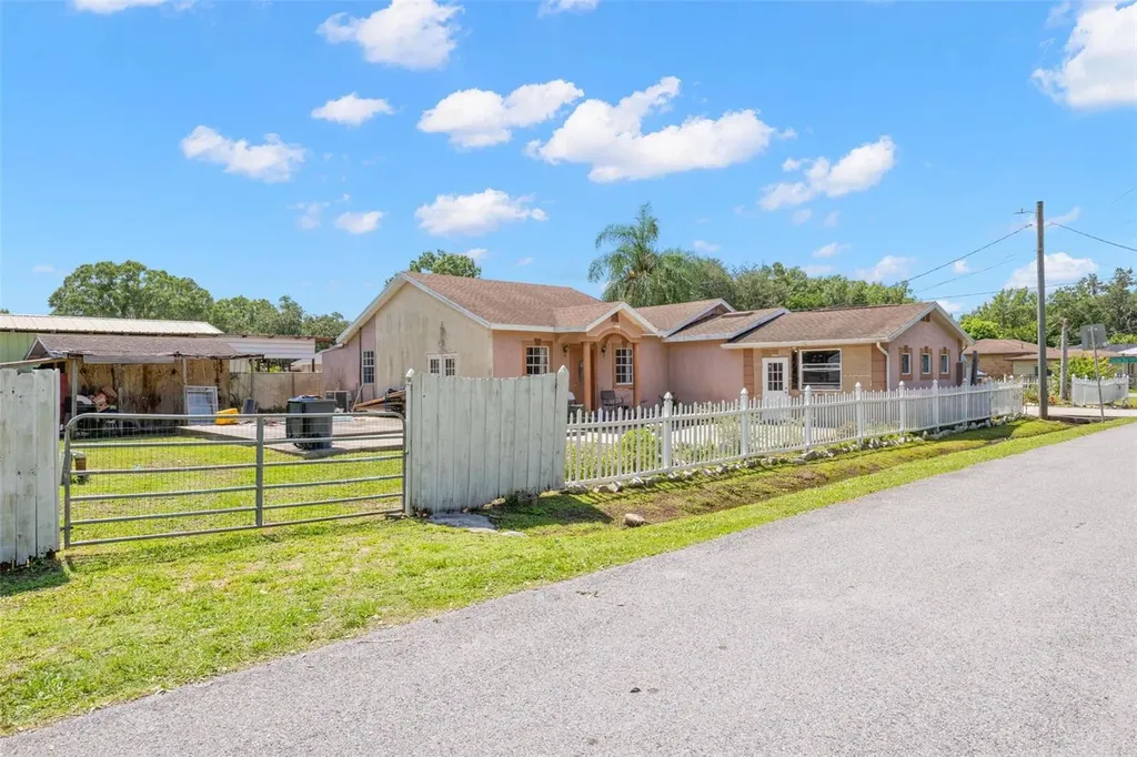 2442 Shirah Road Auburndale FL 33823