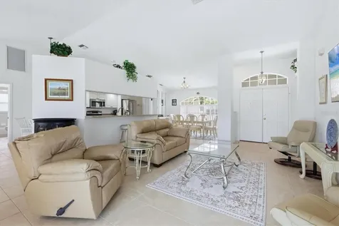 156 Mark Twain Lane Rotonda West FL 33947