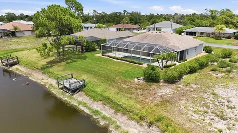 156 Mark Twain Lane Rotonda West FL 33947