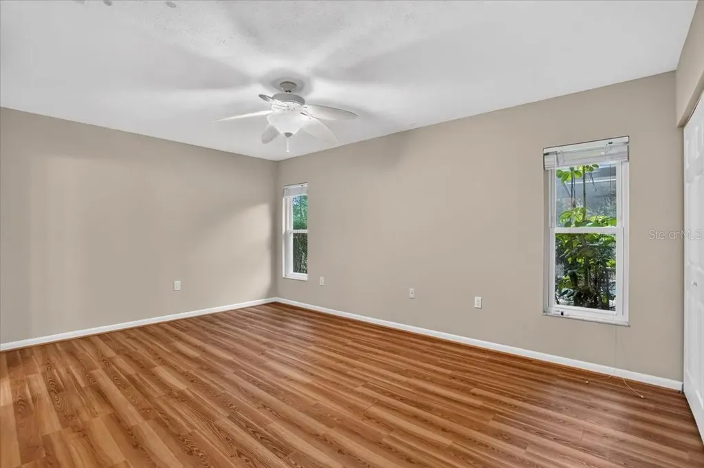 1013 Black Knight Drive Valrico FL 33594