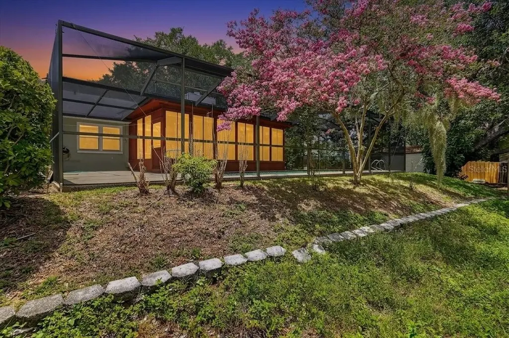 1013 Black Knight Drive Valrico FL 33594