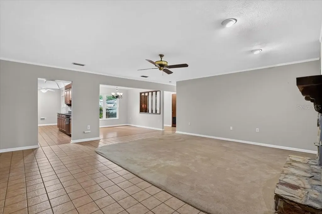 1013 Black Knight Drive Valrico FL 33594
