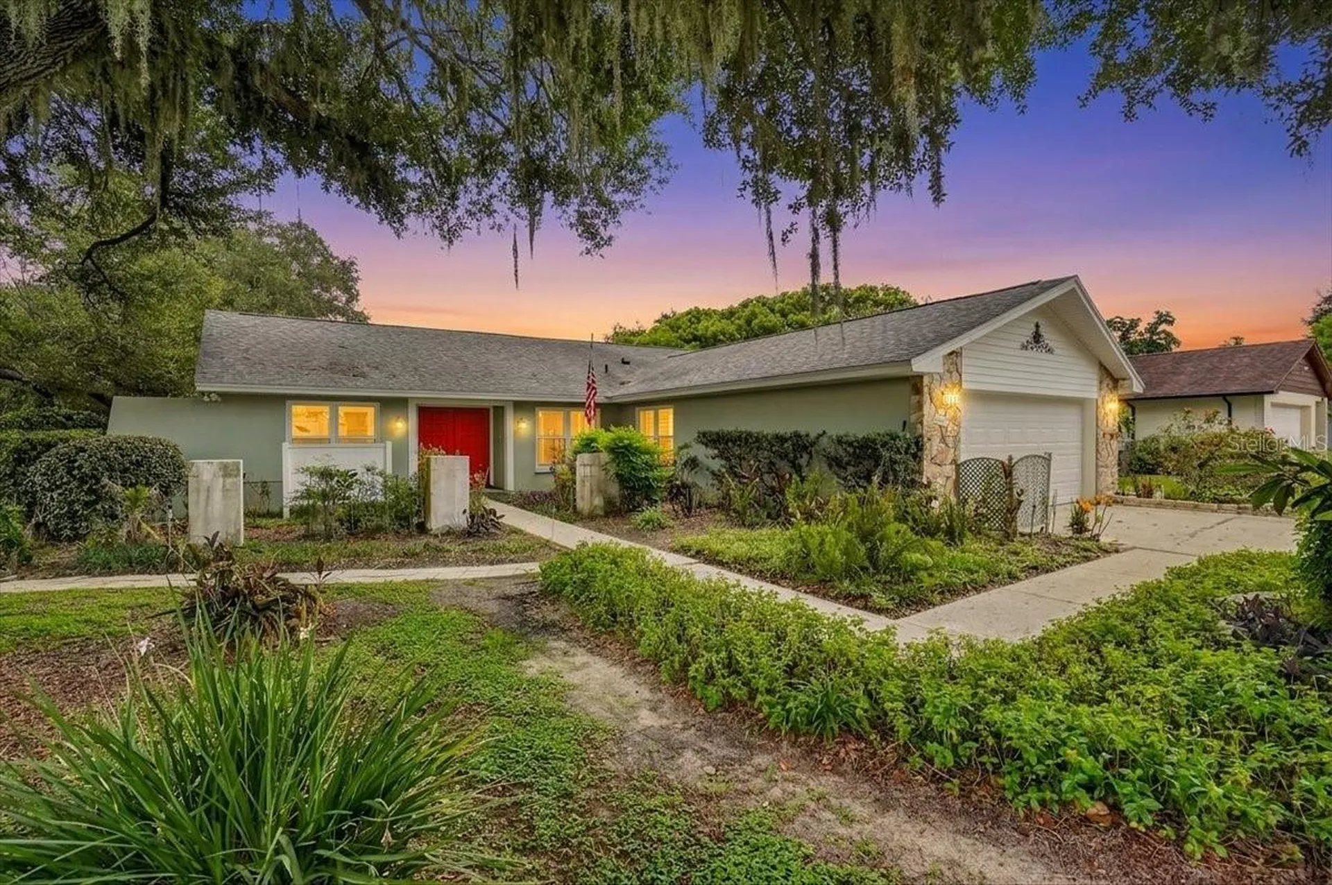 1013 Black Knight Drive Valrico FL 33594
