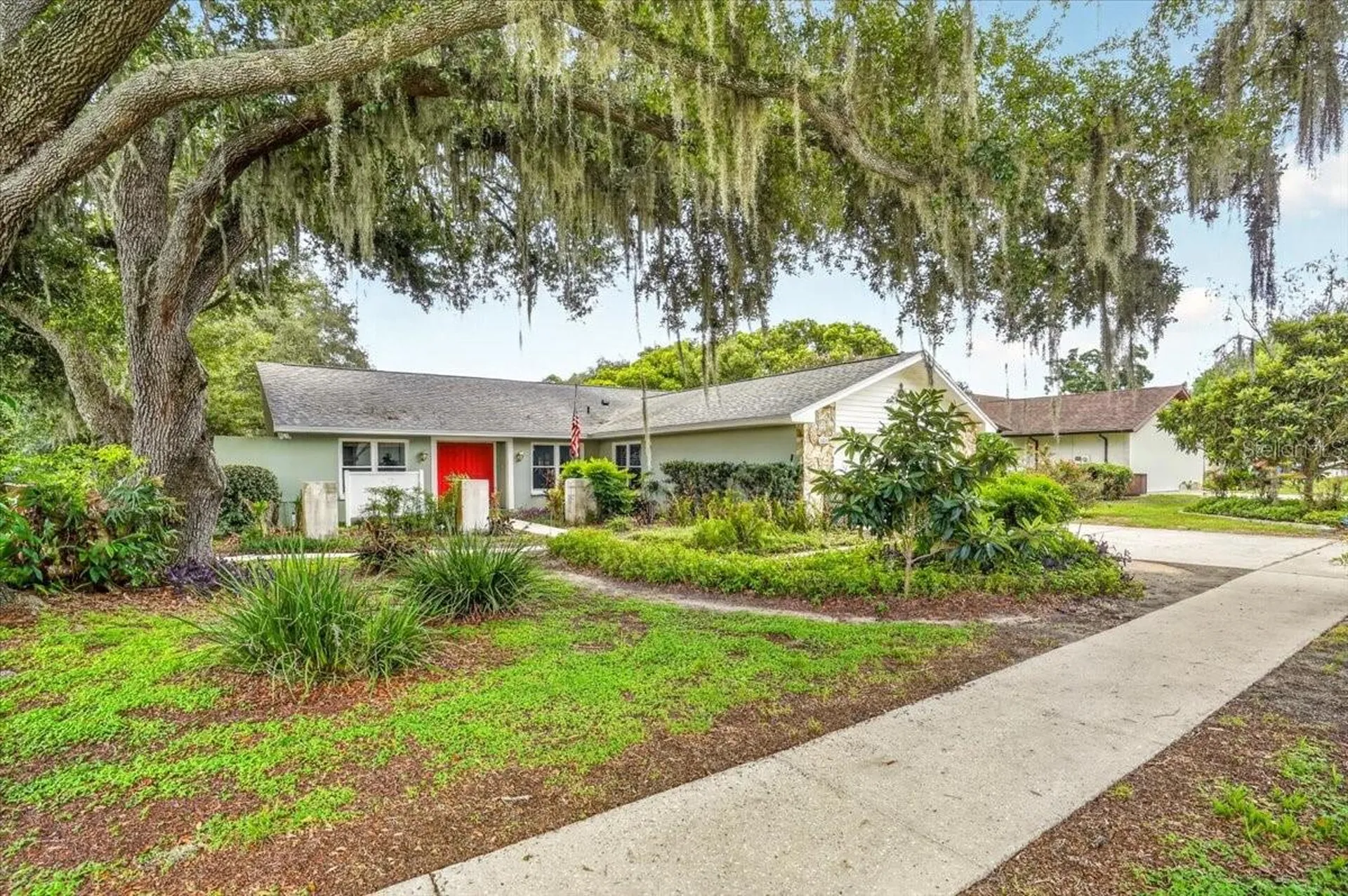 1013 Black Knight Drive Valrico FL 33594