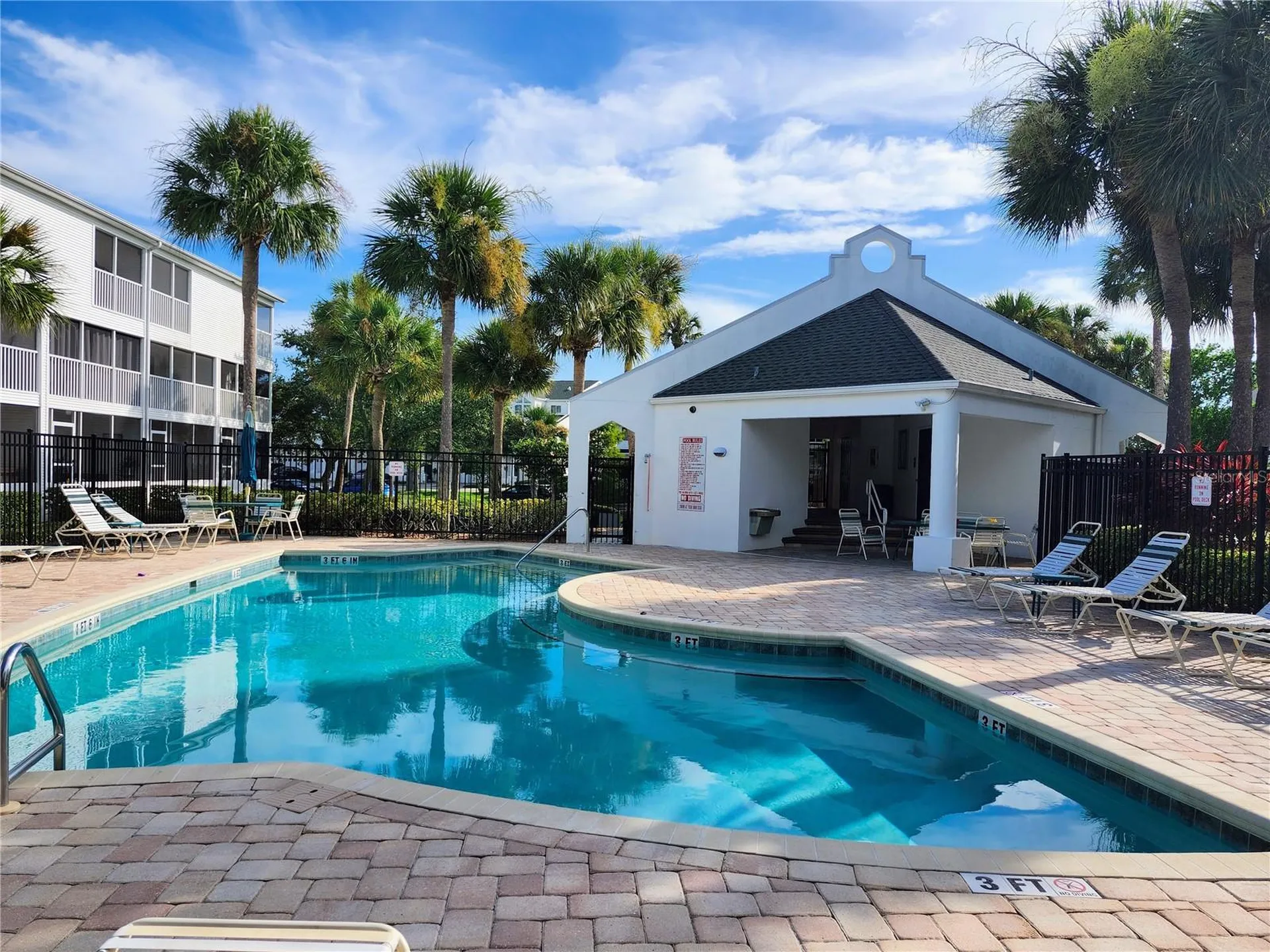 14883 Seminole Trail Seminole FL 33776