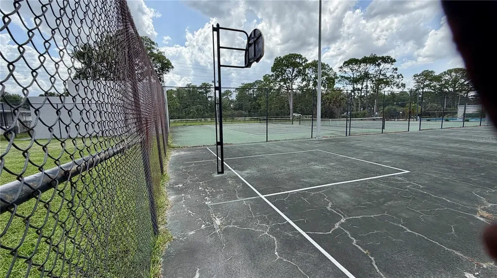 5561 Slash Pine Court Orlando FL 32811