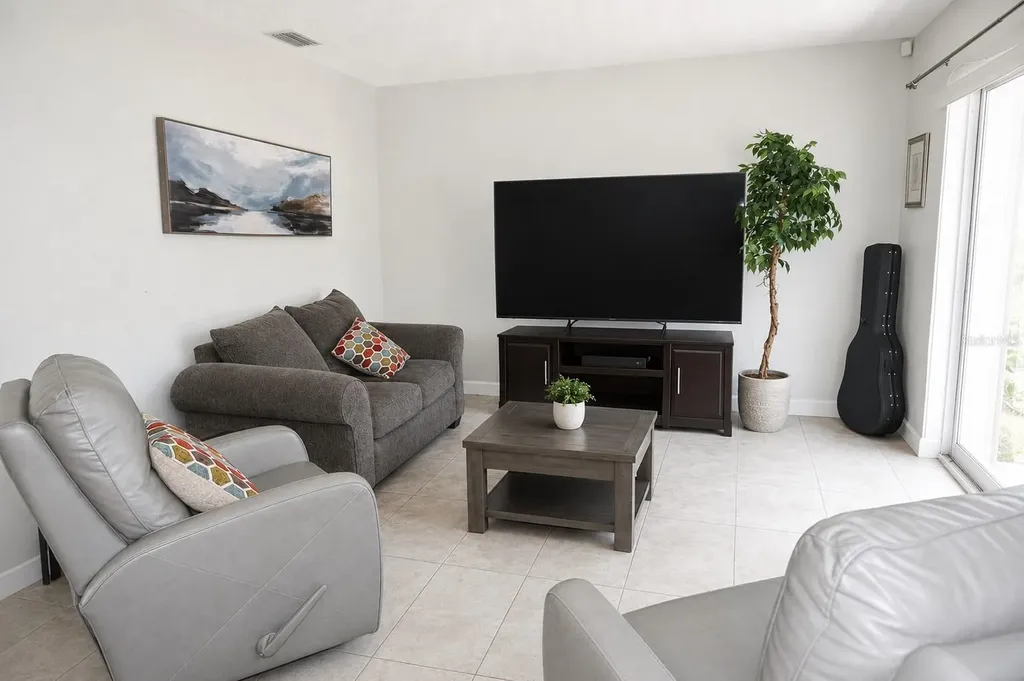 10451 Azalea Park Drive N Pinellas Park FL 33782