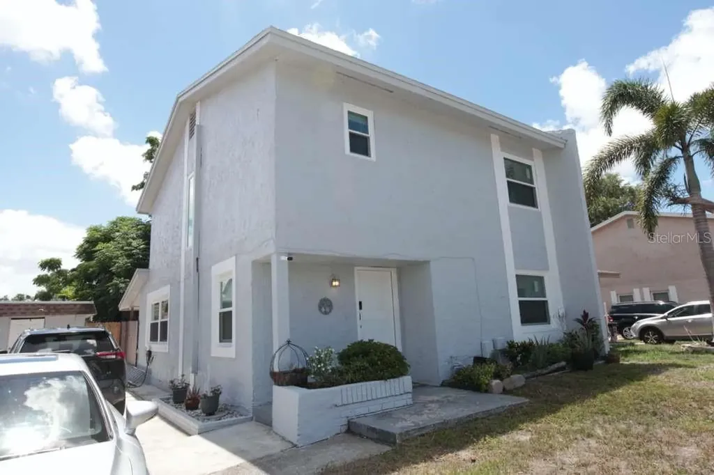 2073 San Sebastian Way N Clearwater FL 33763
