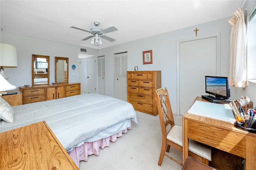 8174 Terrace Garden Drive N St Petersburg FL 33709