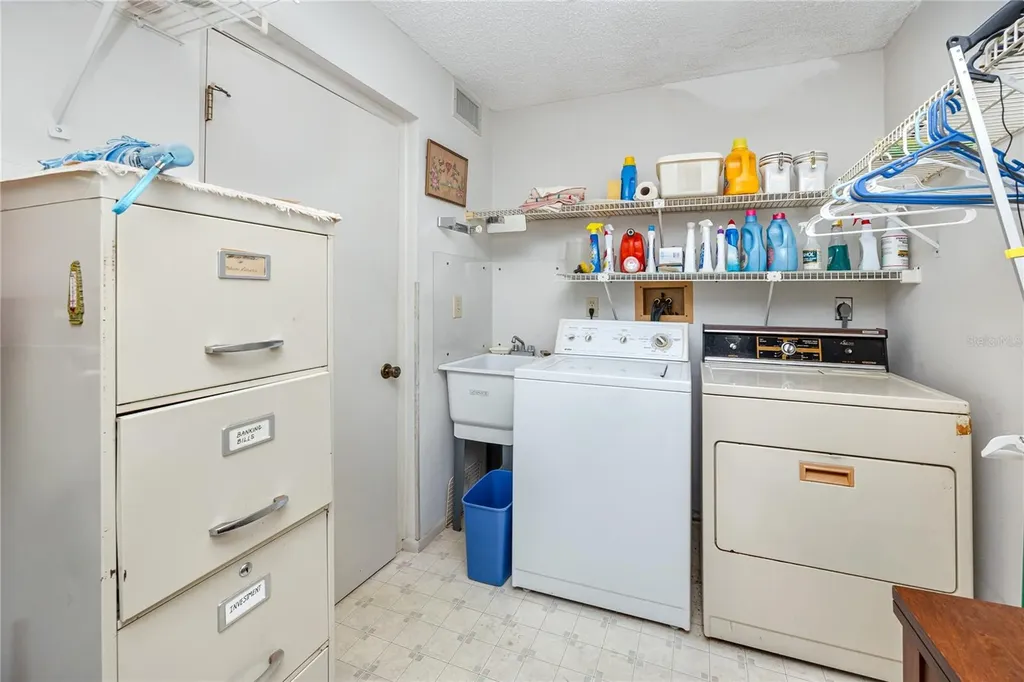 8174 Terrace Garden Drive N St Petersburg FL 33709