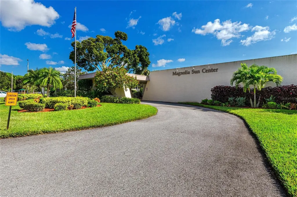 8174 Terrace Garden Drive N St Petersburg FL 33709