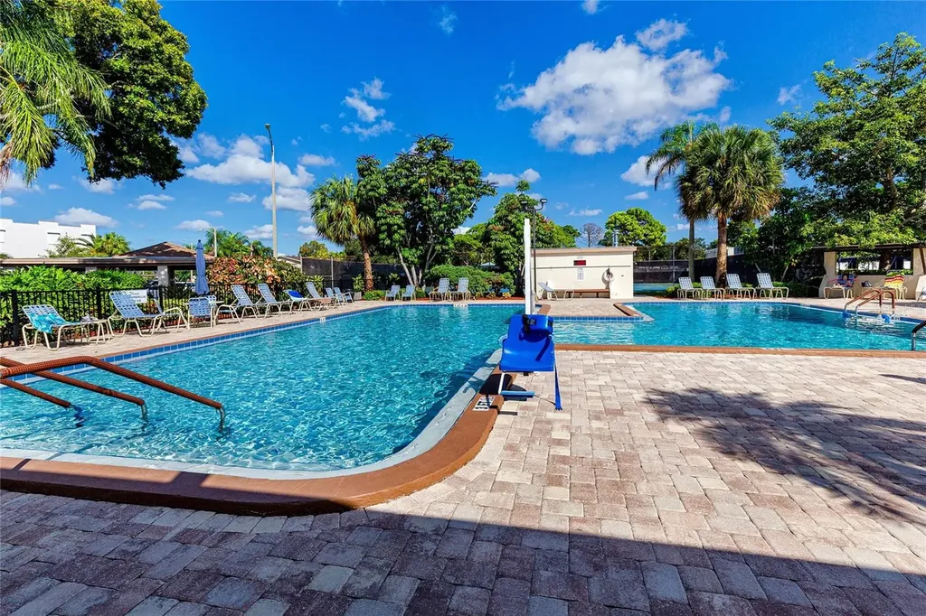 8174 Terrace Garden Drive N St Petersburg FL 33709