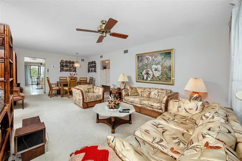 8174 Terrace Garden Drive N St Petersburg FL 33709