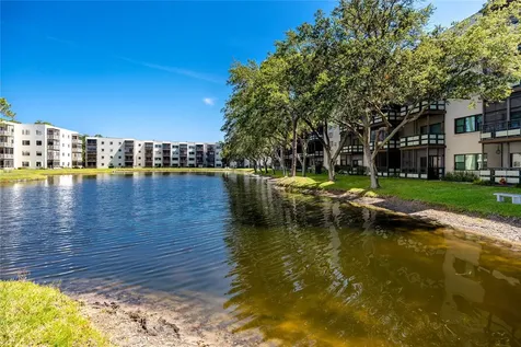 8174 Terrace Garden Drive N St Petersburg FL 33709