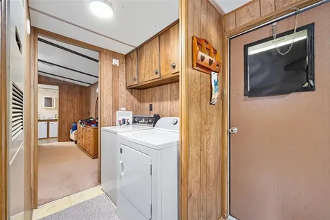 55521 Front Street Astor FL 32102