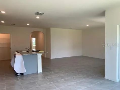 2680 Magnolia Avenue Davenport FL 33837