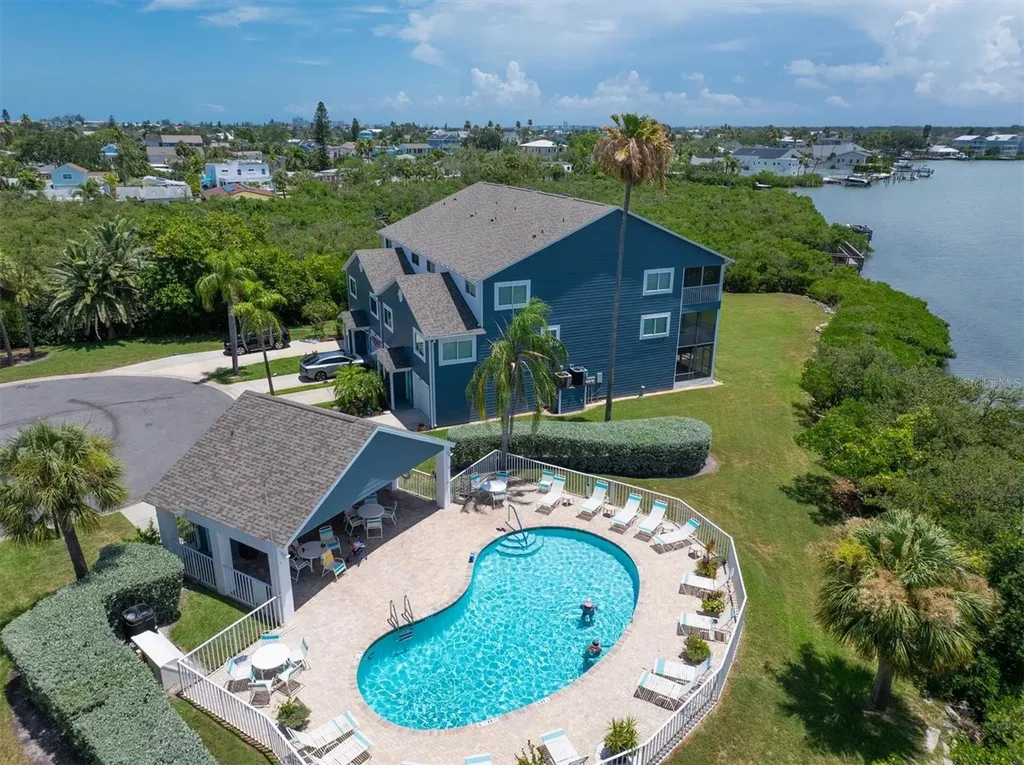 802 Hidden Harbour Drive Indian Rocks Beach FL 33785