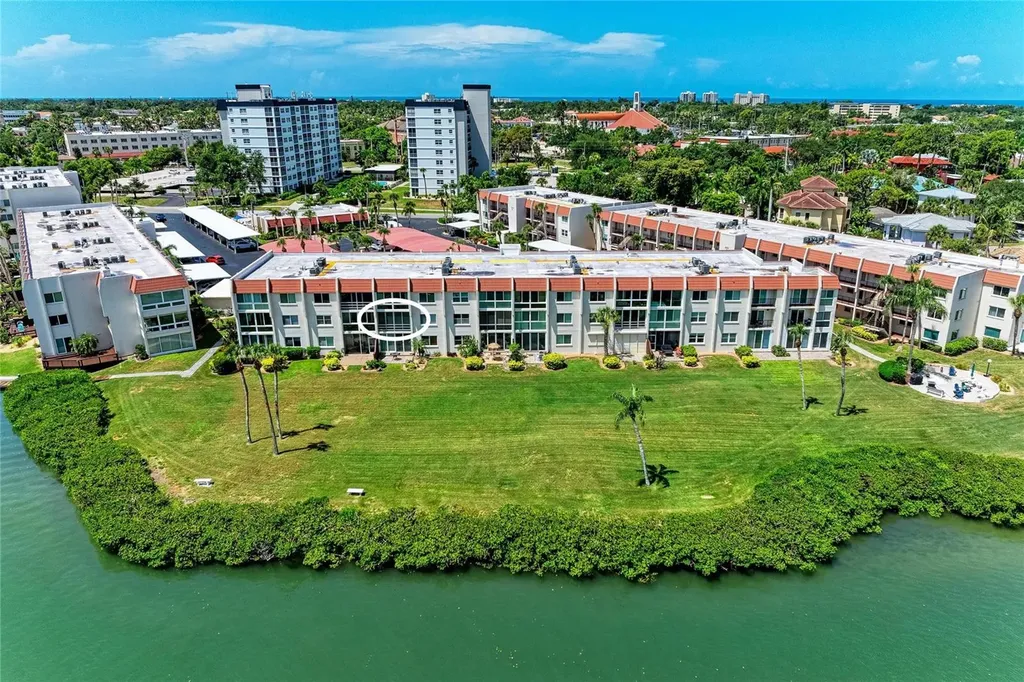 250 Santa Maria Street Venice FL 34285