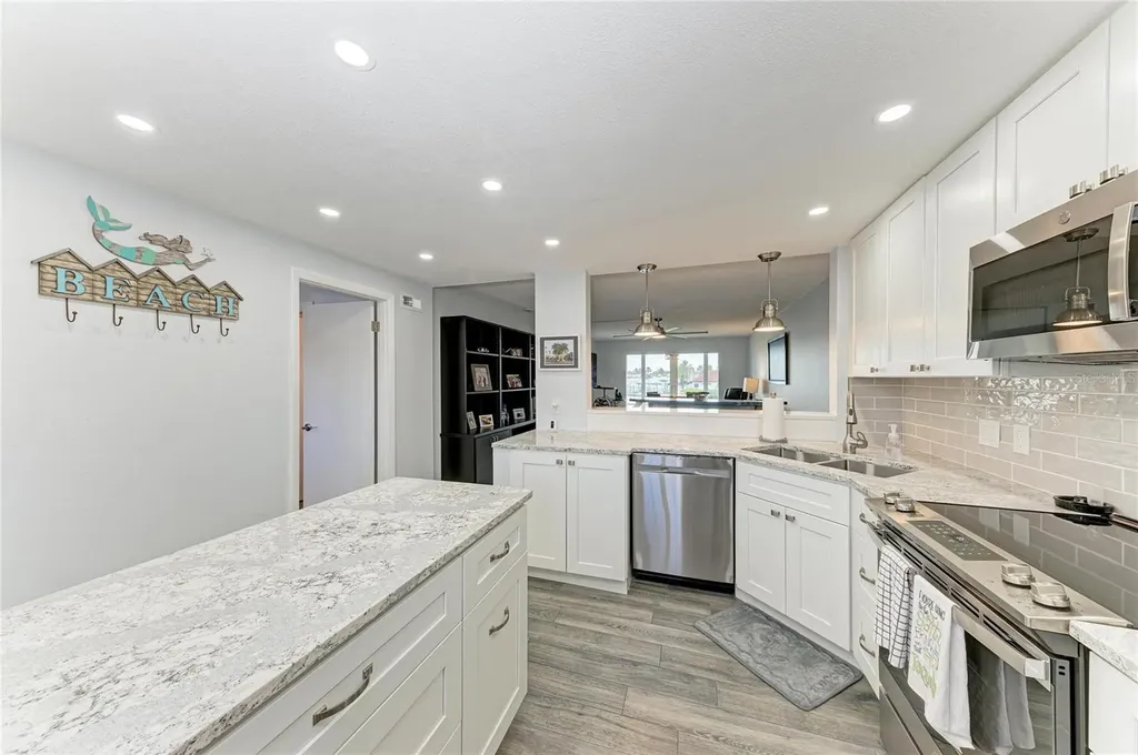 250 Santa Maria Street Venice FL 34285