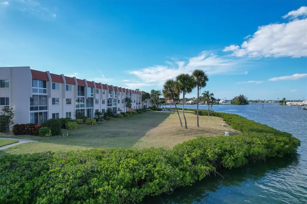 250 Santa Maria Street Venice FL 34285