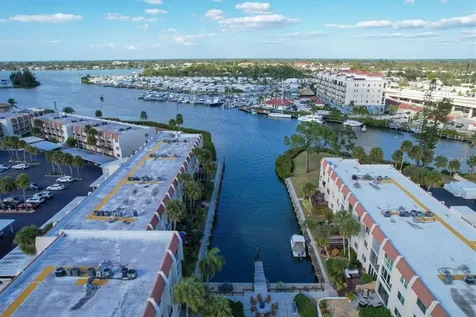 250 Santa Maria Street Venice FL 34285