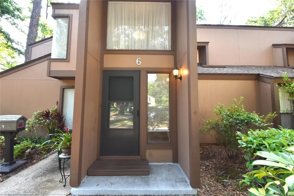 6 Broadmore Circle Palm Coast FL 32137