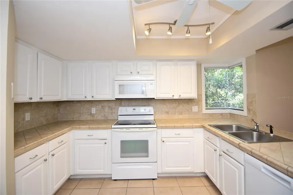 6 Broadmore Circle Palm Coast FL 32137