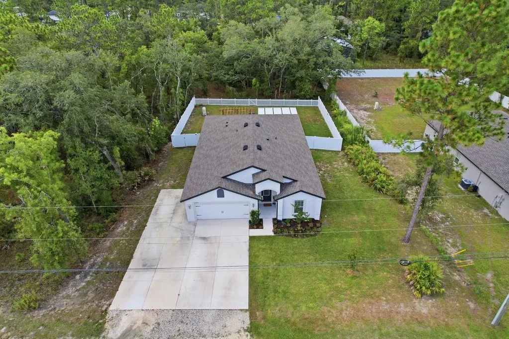 12200 Pine Finch Avenue Weeki Wachee FL 34614
