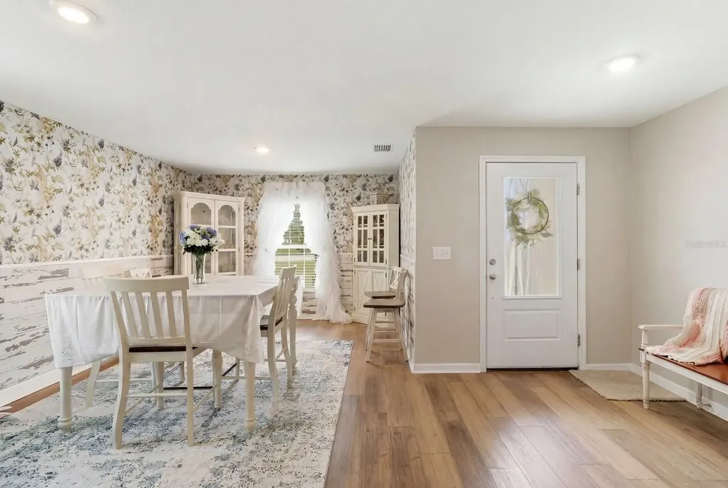 12200 Pine Finch Avenue Weeki Wachee FL 34614