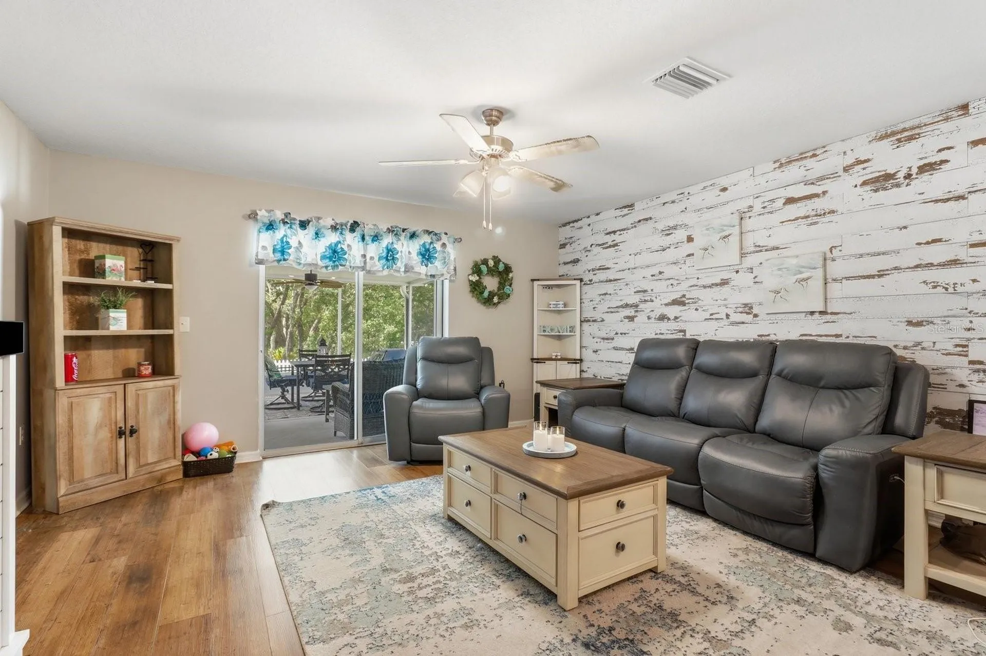 12200 Pine Finch Avenue Weeki Wachee FL 34614