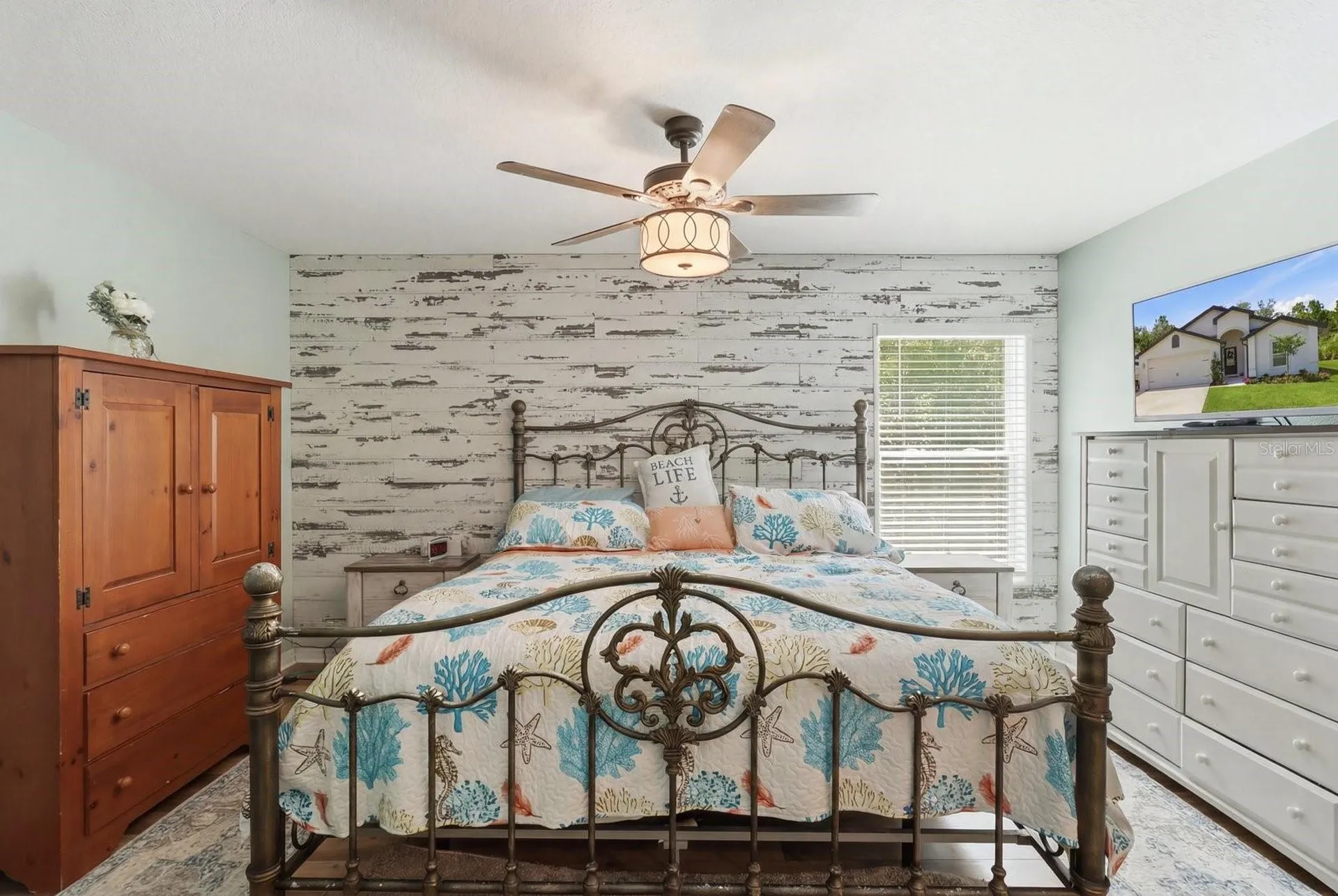 12200 Pine Finch Avenue Weeki Wachee FL 34614