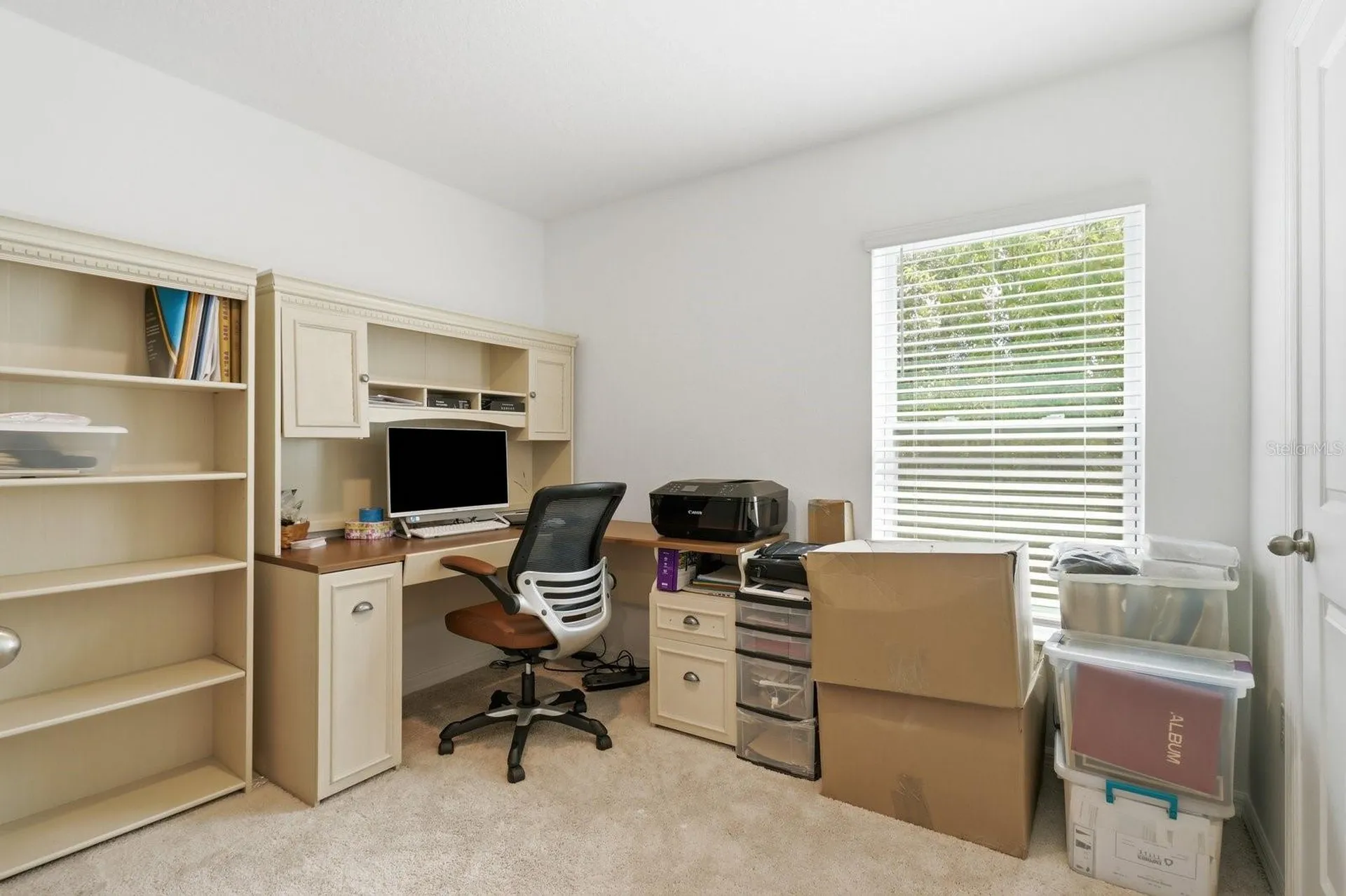 12200 Pine Finch Avenue Weeki Wachee FL 34614