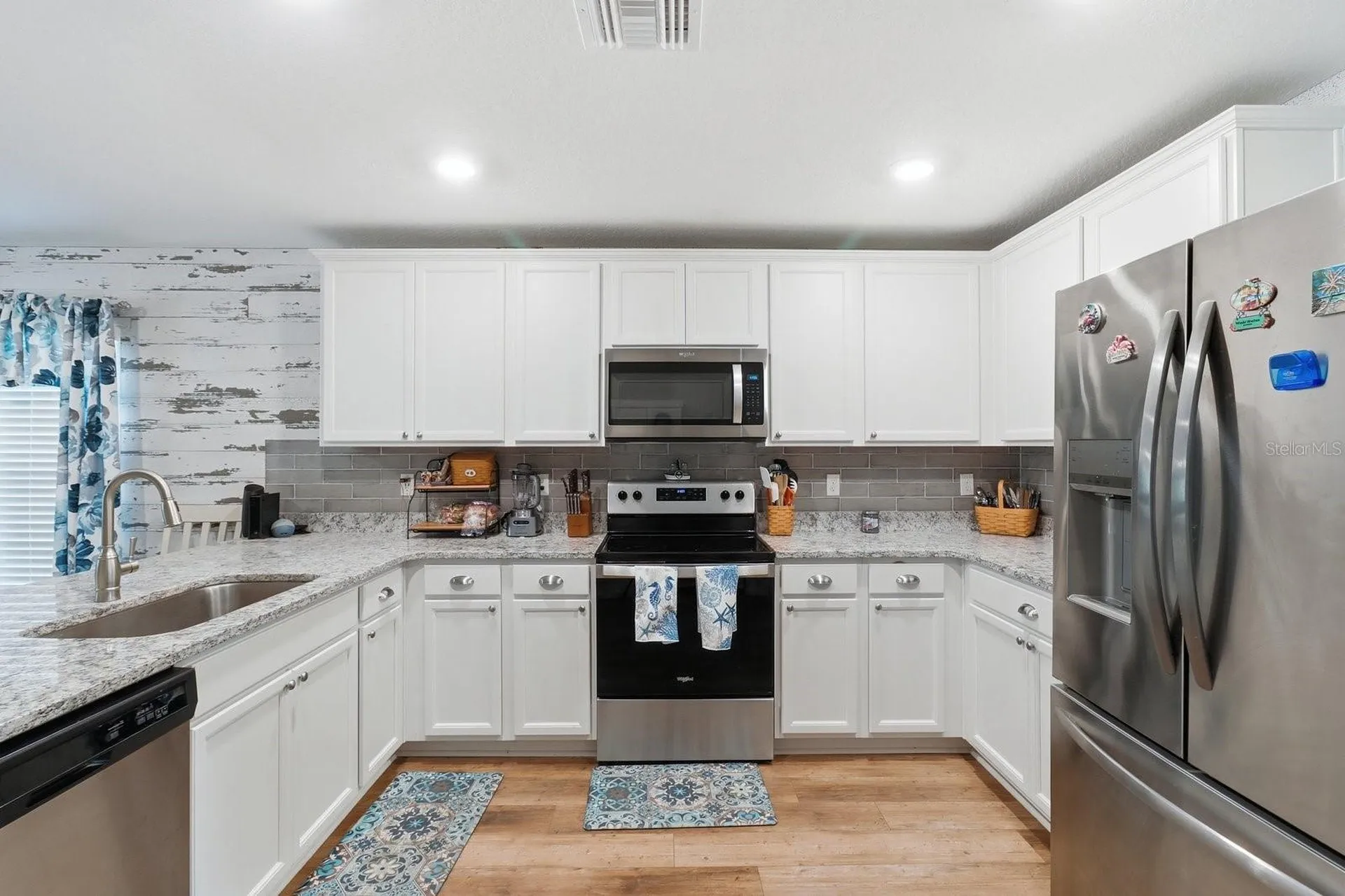 12200 Pine Finch Avenue Weeki Wachee FL 34614