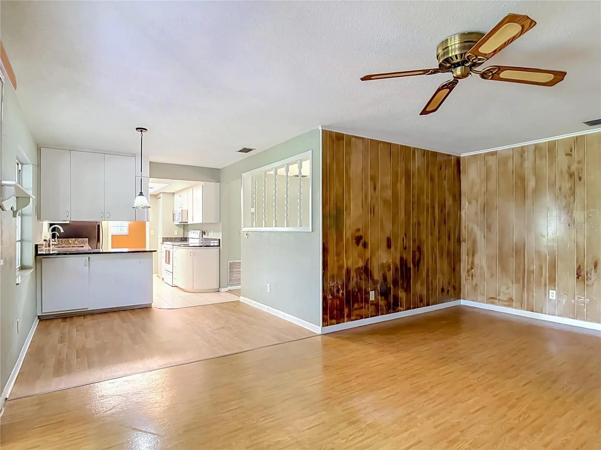 926 Vicksburg Street Deltona FL 32725