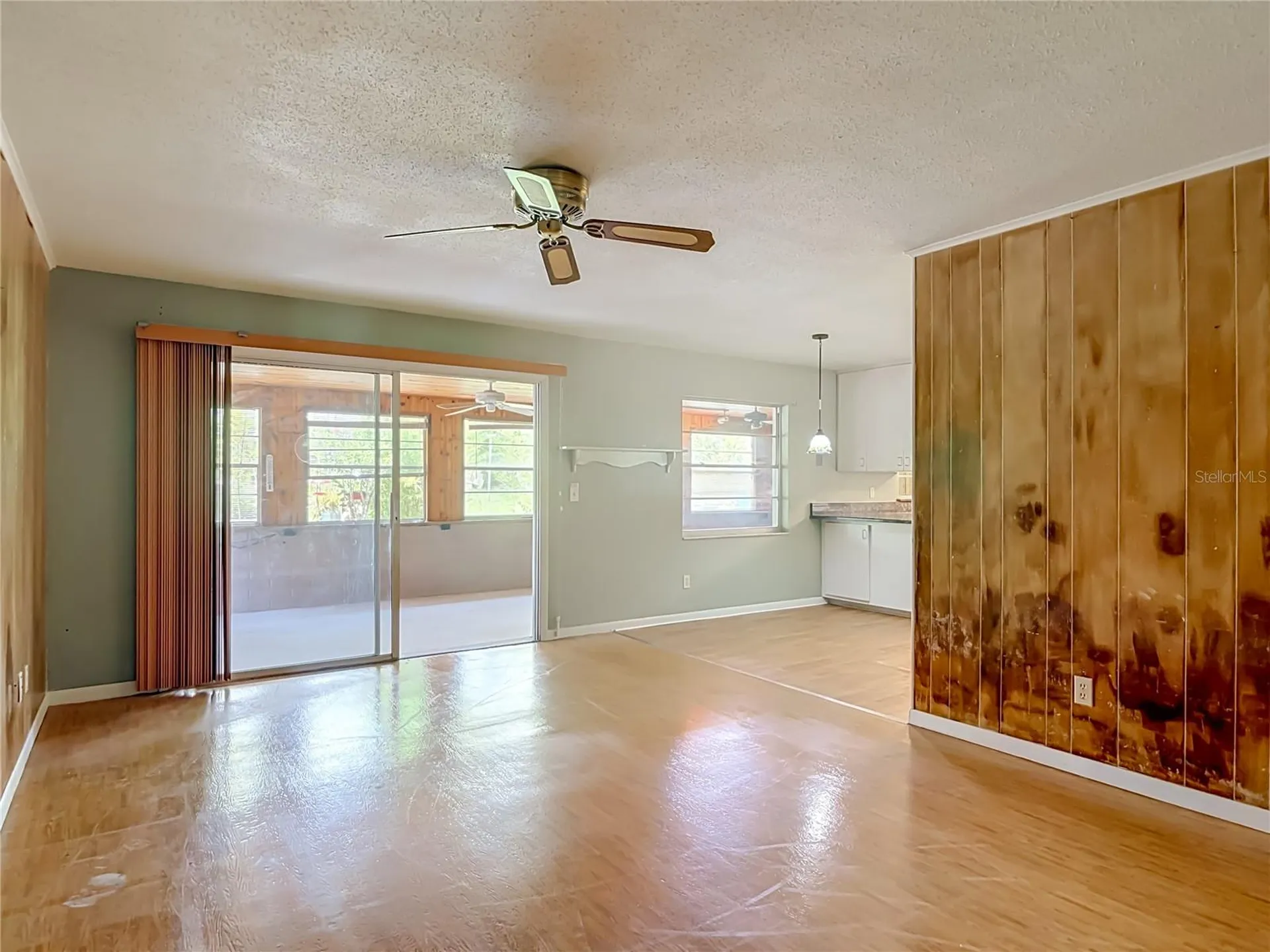 926 Vicksburg Street Deltona FL 32725
