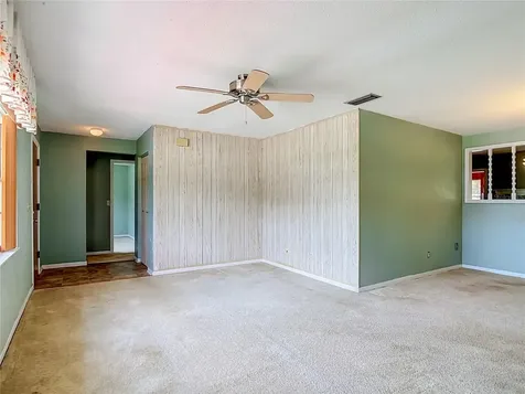 926 Vicksburg Street Deltona FL 32725