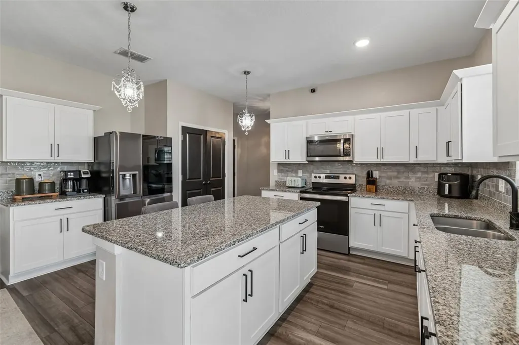575 Ocean Spray Drive Ruskin FL 33570