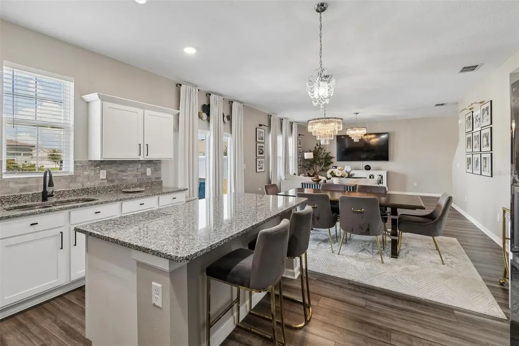 575 Ocean Spray Drive Ruskin FL 33570