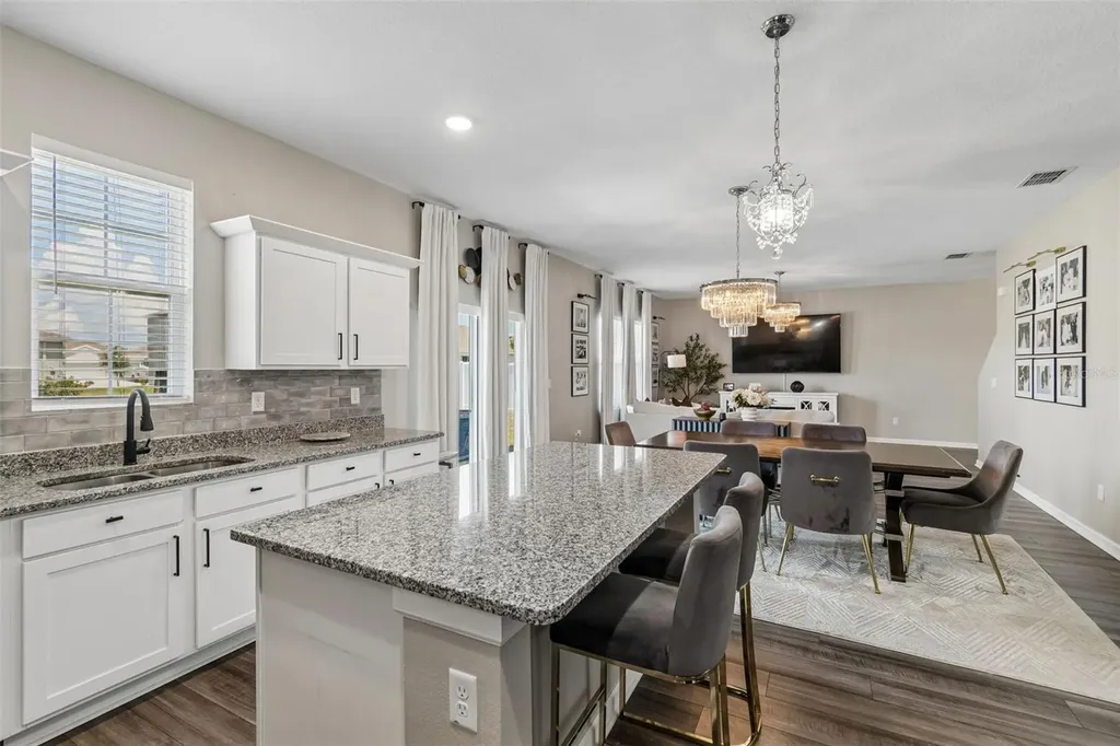 575 Ocean Spray Drive Ruskin FL 33570