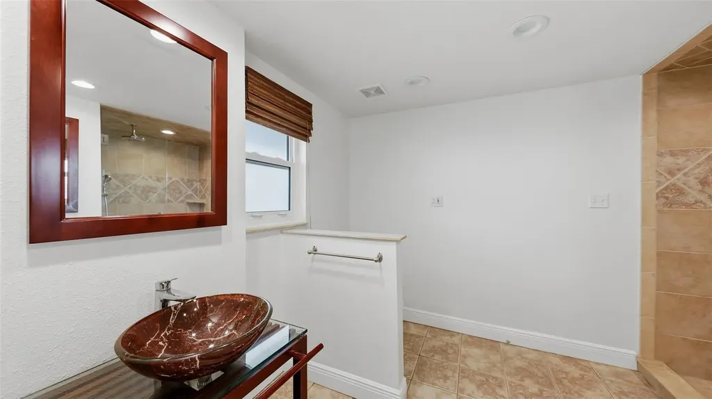 2220 Doud Street Sarasota FL 34231