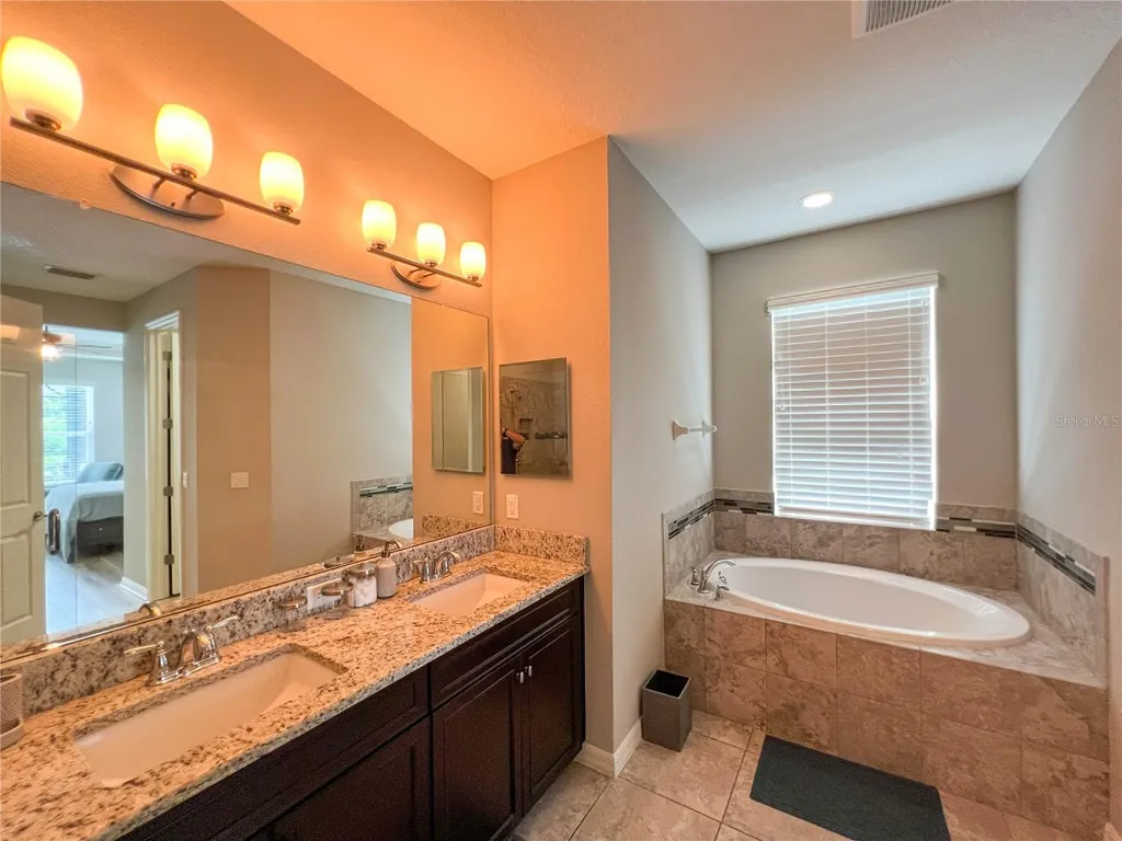 8033 Clementine Lane Tampa FL 33625