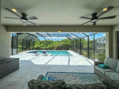 8033 Clementine Lane Tampa FL 33625