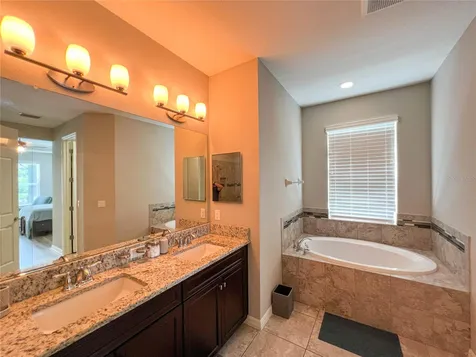 8033 Clementine Lane Tampa FL 33625