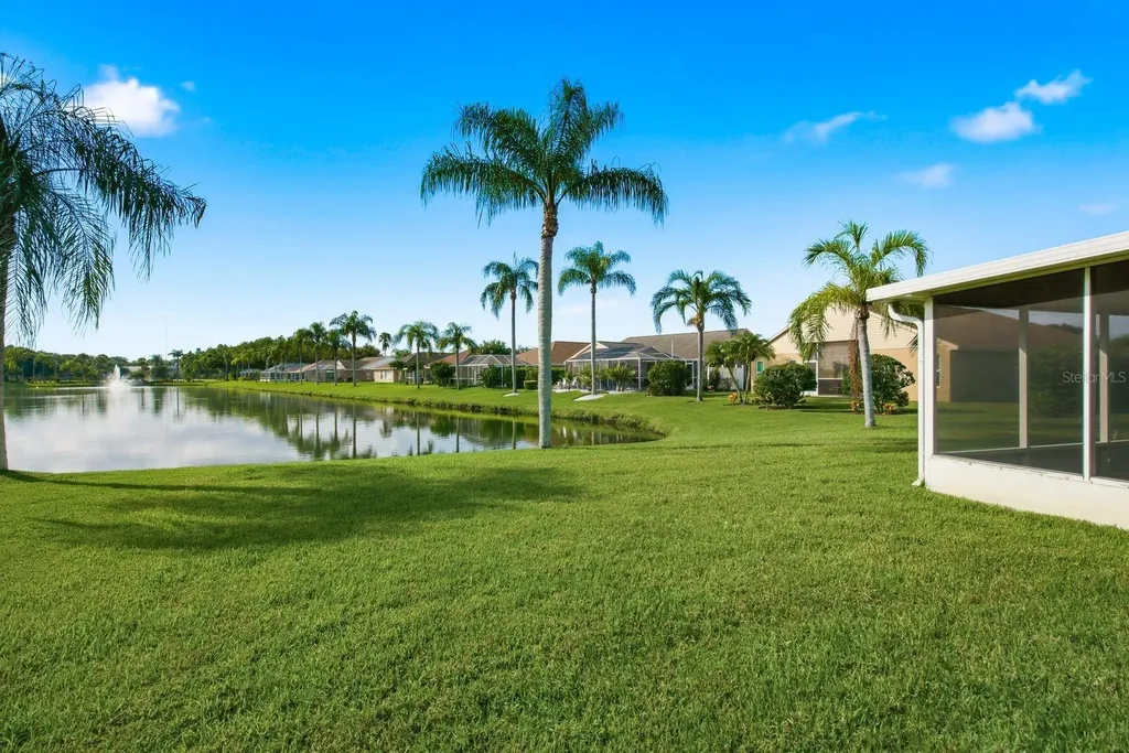 349 Fountainview Circle Oldsmar FL 34677
